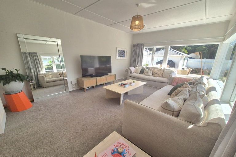 Photo of property in 403 Muritai Road, Eastbourne, Lower Hutt, 5013