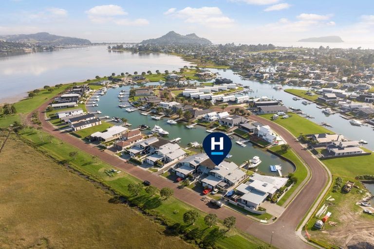 Photo of property in 166a Waterways Parade, Pauanui, Hikuai, 3579