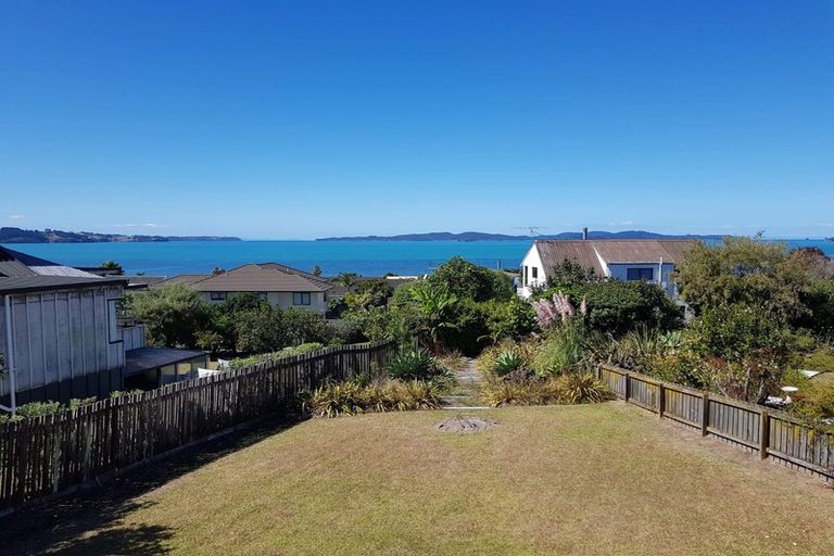 Photo of property in 20 Kotuku Place, Snells Beach, 0920