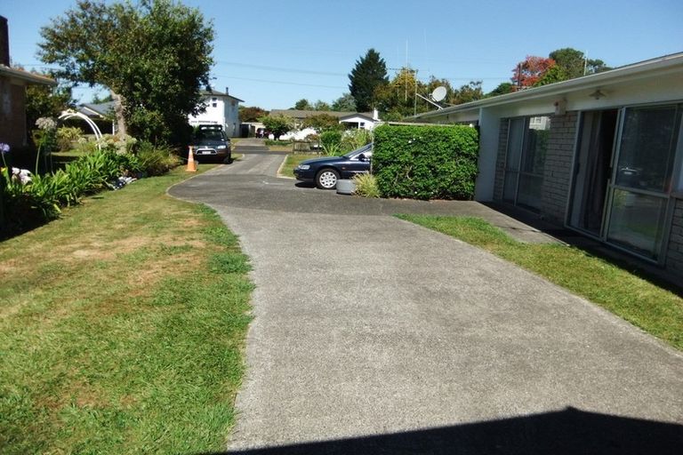 Photo of property in 8b Macmurdo Avenue, Glenview, Hamilton, 3206