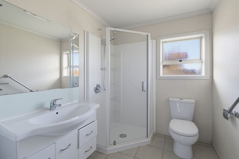 Photo of property in Henry Russell Estate, 21/36 Belgrove Drive, Waipukurau, 4200