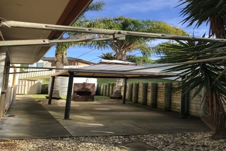 Photo of property in 19 Toomer Place, Beachlands, Auckland, 2018