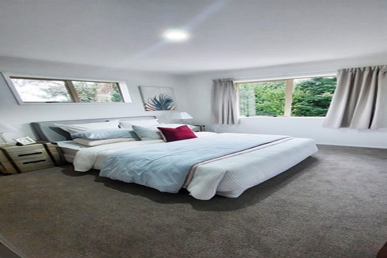 Photo of property in 1/226 Forrest Hill Road, Forrest Hill, Auckland, 0620