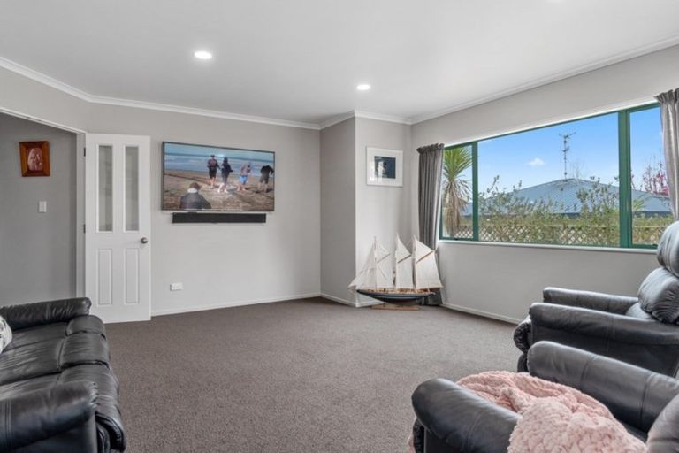 Photo of property in 9 Tupare Heights, Pyes Pa, Tauranga, 3112