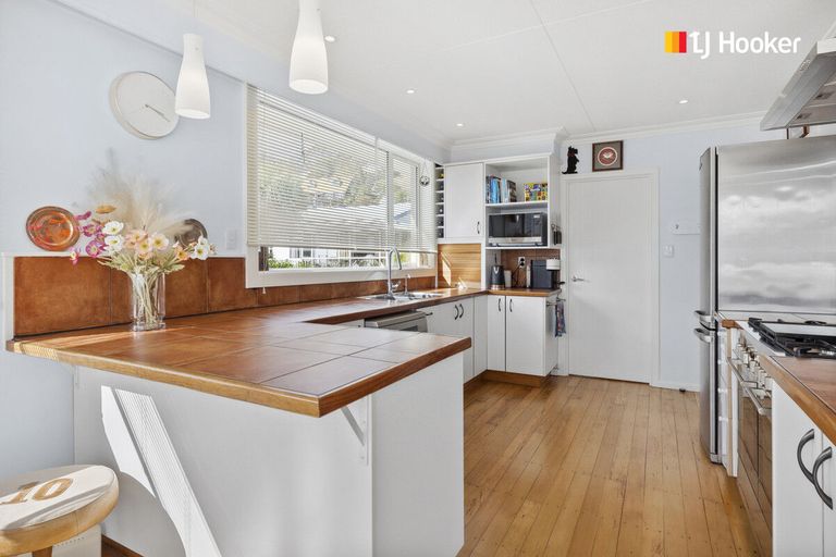 Photo of property in 10a Wharfdale Street, Macandrew Bay, Dunedin, 9014