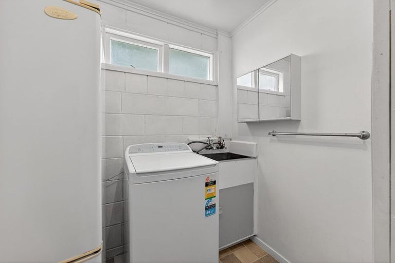 Photo of property in 98 Eban Avenue, Hillcrest, Auckland, 0627
