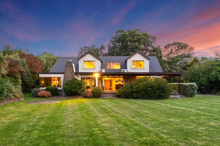 Photo of property in 92 Grants Road, Papanui, Christchurch, 8052