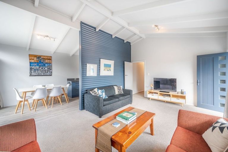 Photo of property in 21 Selwyn Avenue, Akaroa, 7520