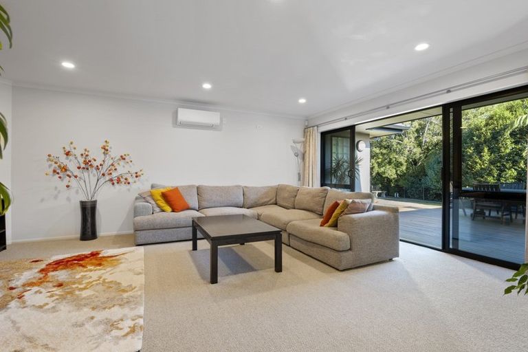 Photo of property in 227 Heta Road, Merrilands, New Plymouth, 4312