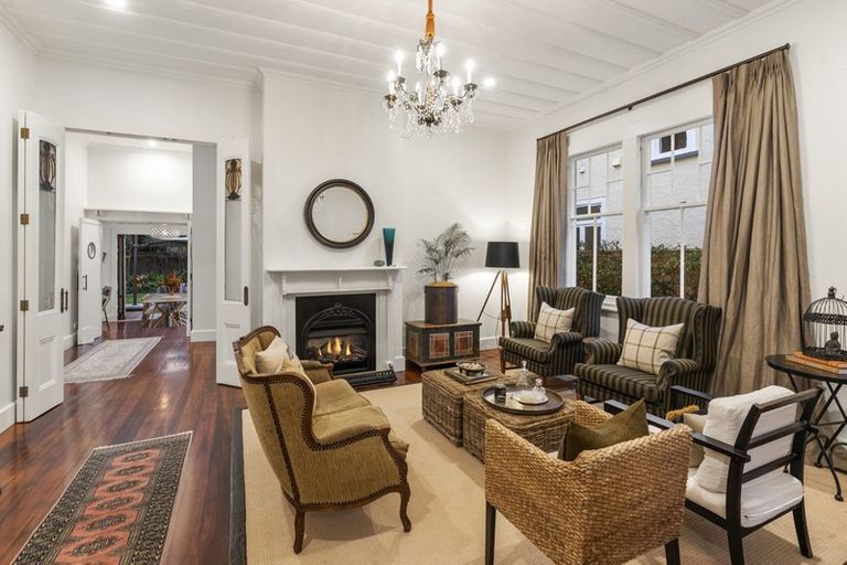 Photo of property in 9 Arawa Avenue, Devonport, Auckland, 0624