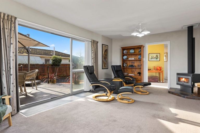 Photo of property in 24 Jenkins Avenue, Redwood, Christchurch, 8051