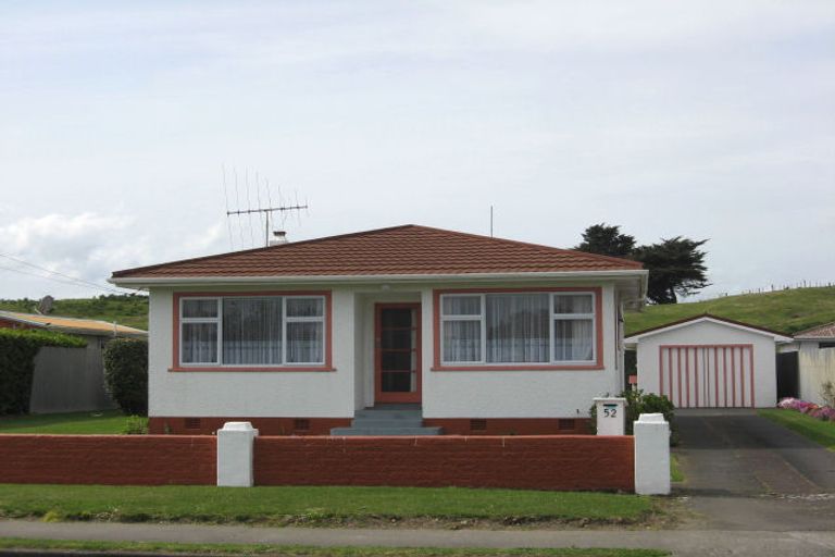 Photo of property in 52 Polson Street, Castlecliff, Whanganui, 4501