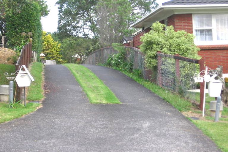 Photo of property in 6a Easter Parade, Glen Eden, Auckland, 0602