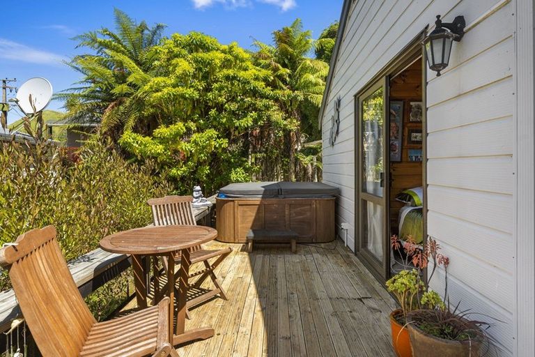 Photo of property in 15 Tombleson Road, Lake Rotoma, Rotorua, 3074