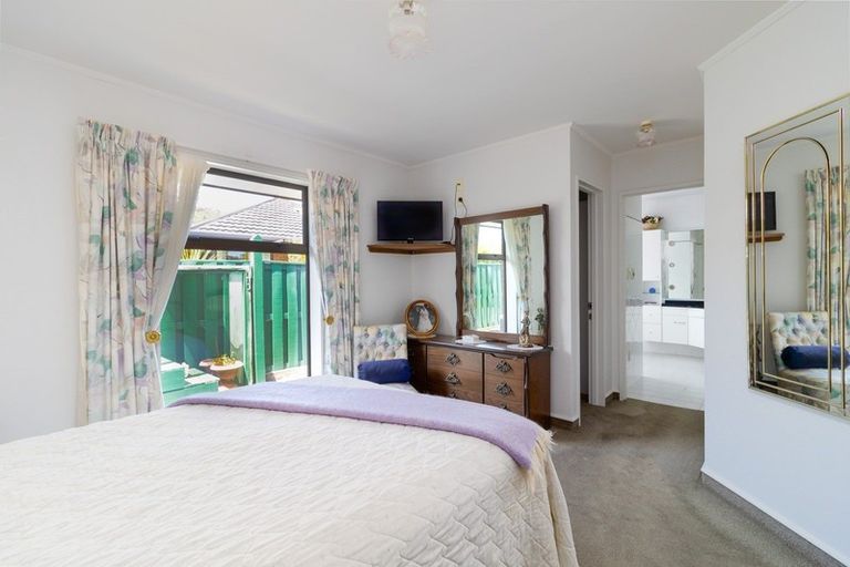 Photo of property in 14 Pettit Place, The Wood, Nelson, 7010