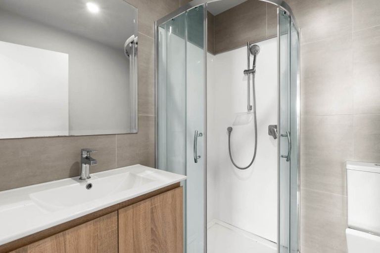 Photo of property in 3/36 Westgate Drive, Westgate, Auckland, 0614