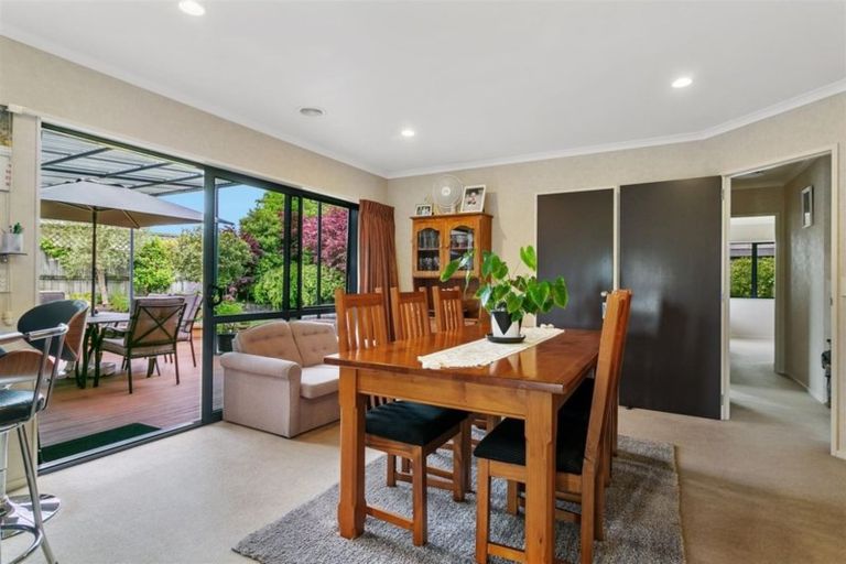 Photo of property in 35 Acacia Bay Road, Nukuhau, Taupo, 3330