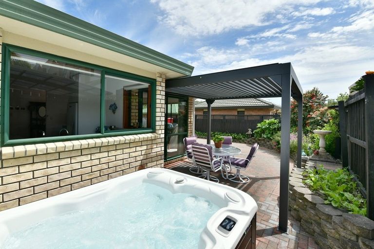 Photo of property in 24 Red Hibiscus Road, Stanmore Bay, Whangaparaoa, 0932