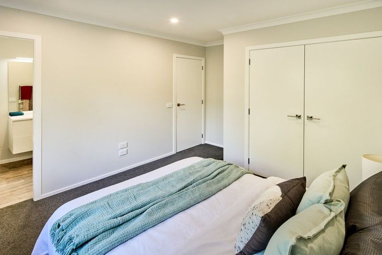 Photo of property in 37a Pembroke Street, Tawa, Wellington, 5028