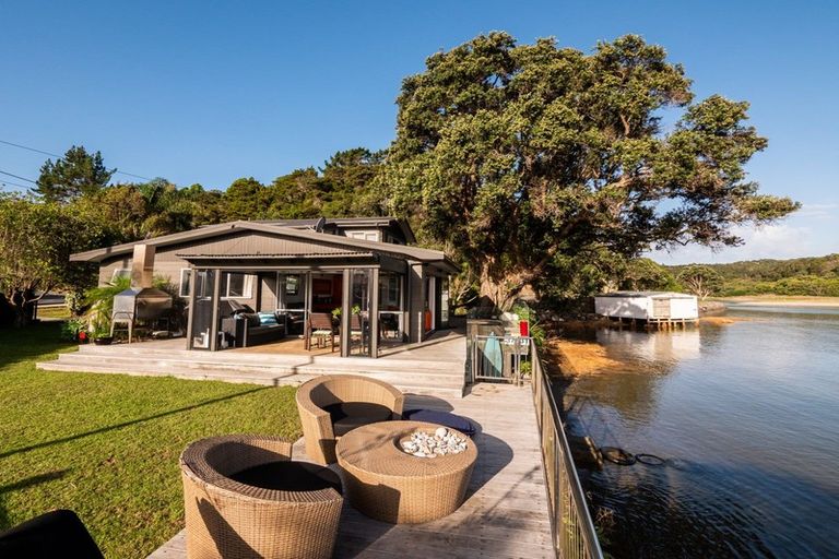 Photo of property in 2050 Ngunguru Road, Ngunguru, Whangarei, 0173