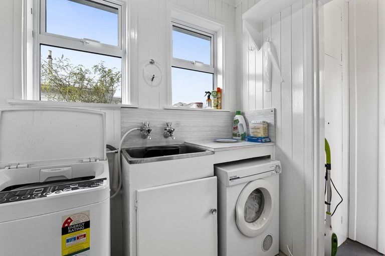 Photo of property in 1/324 Carrington Street, Vogeltown, New Plymouth, 4310