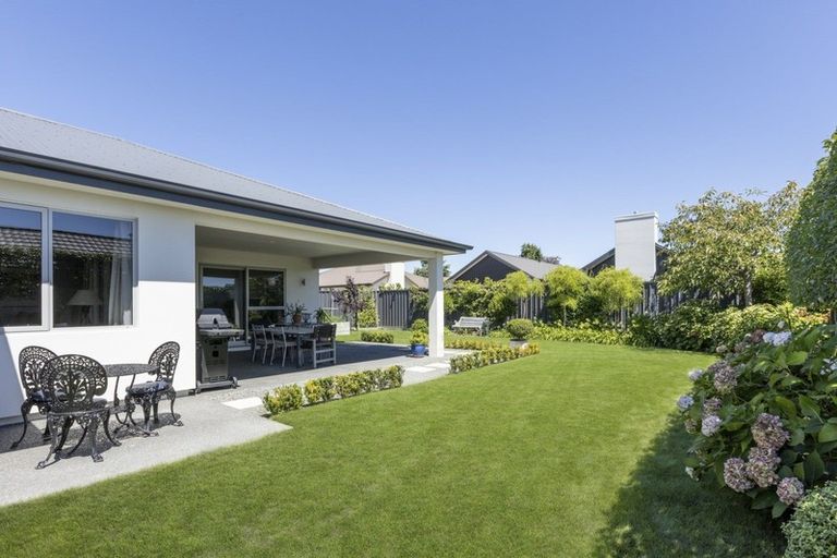 Photo of property in 44 Whakatomo Place, Havelock North, 4130