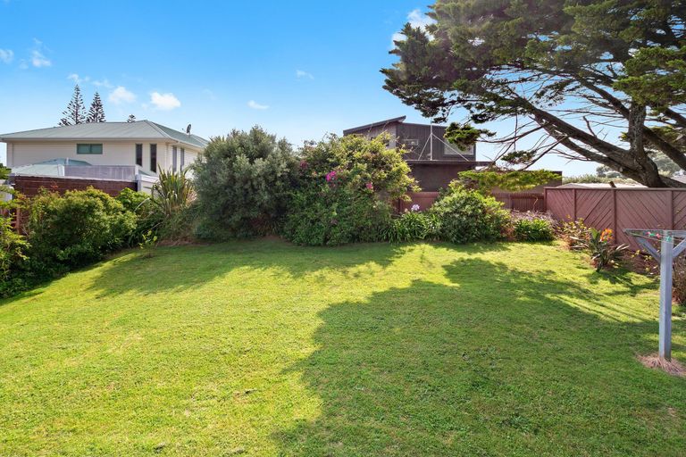 Photo of property in 27 Dillon Street, Waihi Beach, 3611