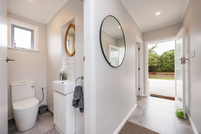 Photo of property in 7 Salisbury Avenue, Terrace End, Palmerston North, 4410