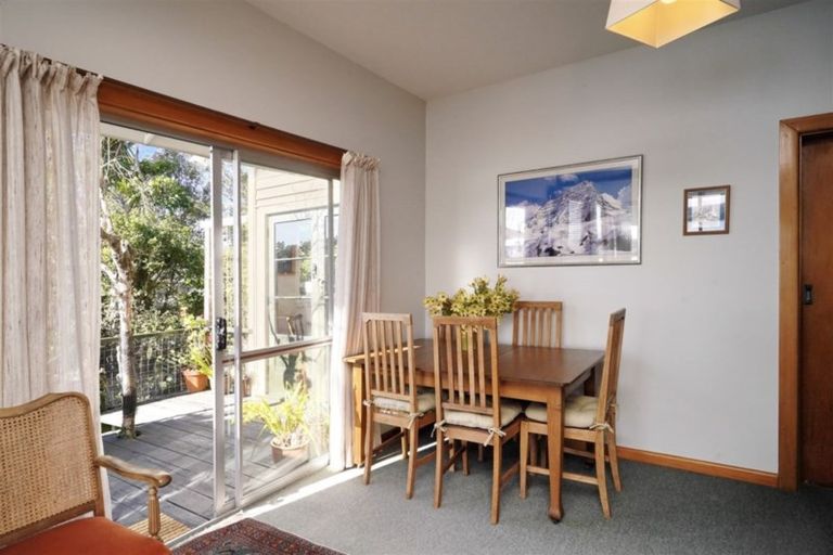 Photo of property in 23 The Brae, Mount Pleasant, Christchurch, 8081