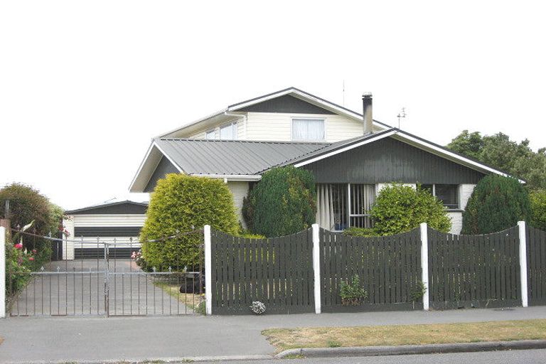 Photo of property in 22 Ashwood Street, Parklands, Christchurch, 8083