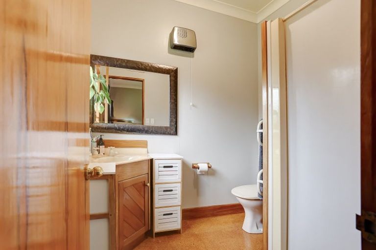 Photo of property in 25 Simpson Road, Westmere, Whanganui, 4574