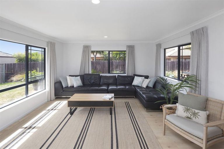 Photo of property in 35 Eastwood Rise, Waimairi Beach, Christchurch, 8083