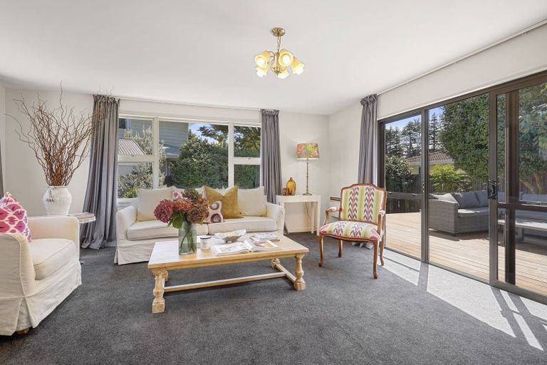 Photo of property in 22 Cullahill Street, Harewood, Christchurch, 8051