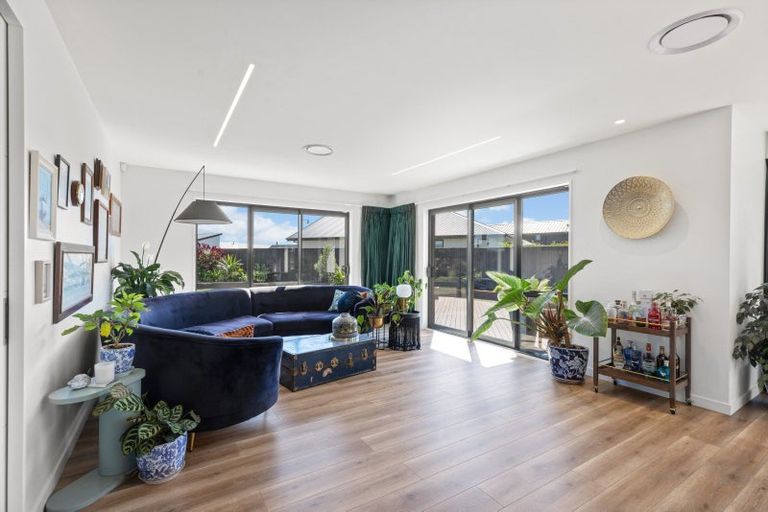 Photo of property in 1 De Surville Way, Pegasus, 7612