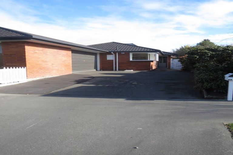 Photo of property in 1/4 Solway Avenue, Ilam, Christchurch, 8041