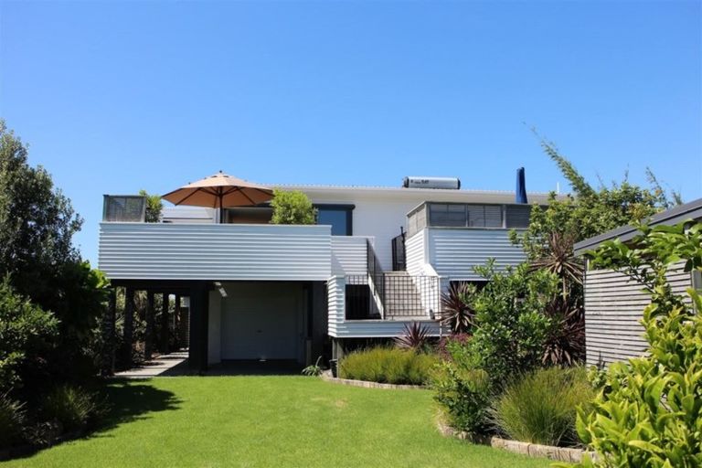 Photo of property in 79 Ruakaka Beach Road, Ruakaka, 0116