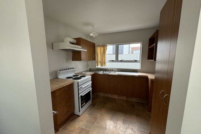 Photo of property in 106 Waltham Road, Sydenham, Christchurch, 8023