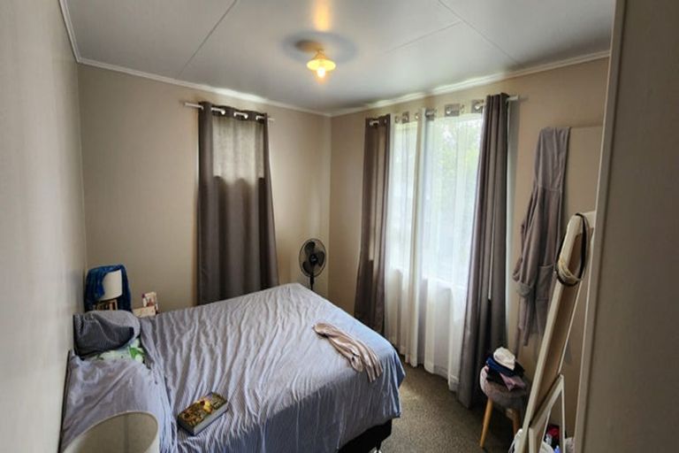 Photo of property in 21 Shearwater Street, One Tree Point, 0118