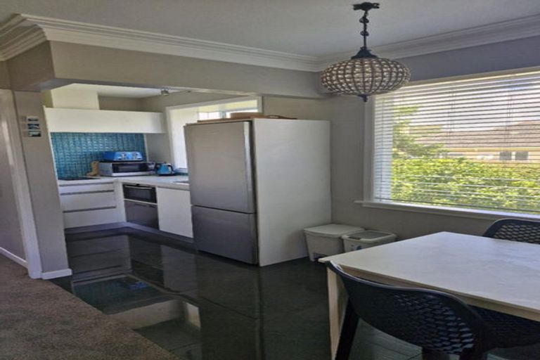Photo of property in 37a Hamblyn Street, Strandon, New Plymouth, 4312