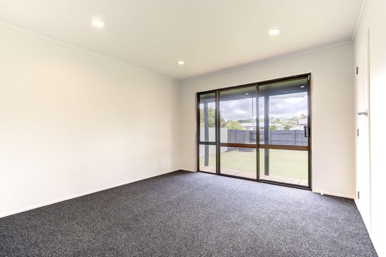 Photo of property in 43 Karen Crescent, Dinsdale, Hamilton, 3204