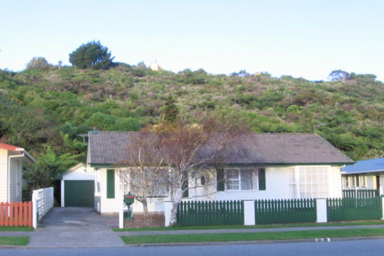 Photo of property in 190 Major Drive, Kelson, Lower Hutt, 5010