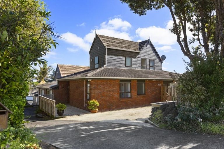 Photo of property in 1/15 Eastwood Rise, Browns Bay, Auckland, 0630