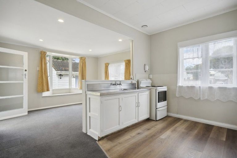 Photo of property in 28 Princes Street, Levin, 5510