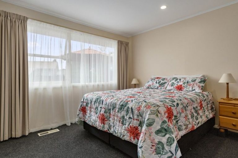 Photo of property in 29 Pulham Crescent, Queenwood, Hamilton, 3210