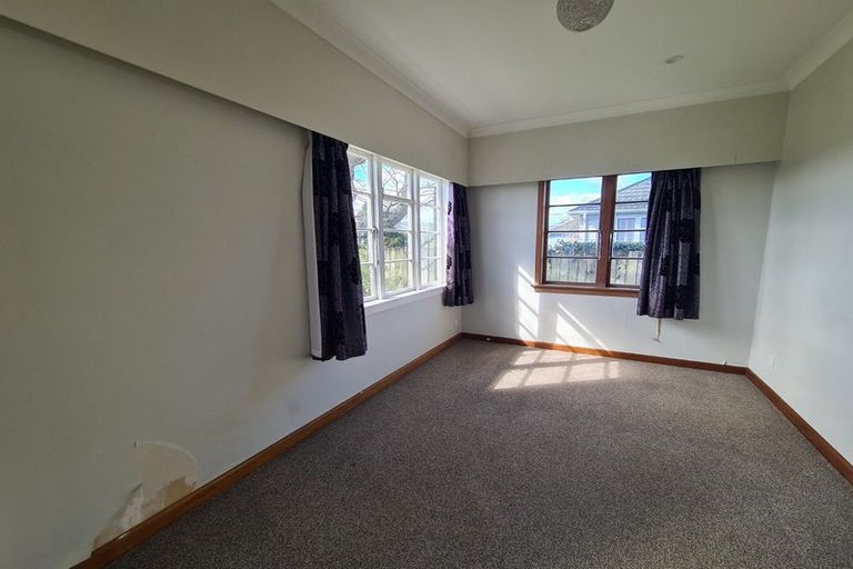 Photo of property in 330 Carrington Street, Vogeltown, New Plymouth, 4310