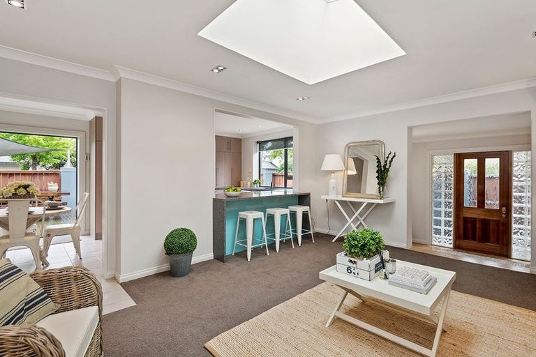 Photo of property in 21 Scotston Avenue, St Albans, Christchurch, 8052