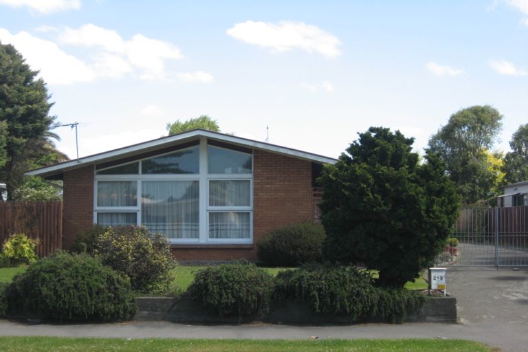 Photo of property in 213 Harewood Road, Bishopdale, Christchurch, 8053