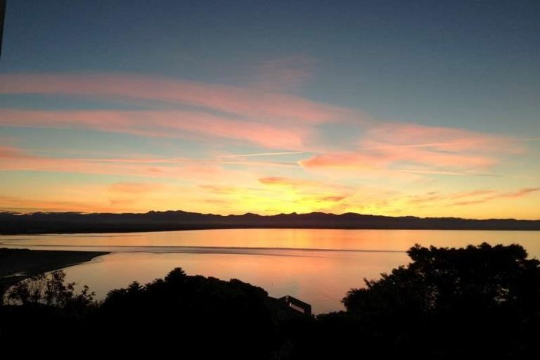 Photo of property in 16 Moncrieff Avenue, Britannia Heights, Nelson, 7010