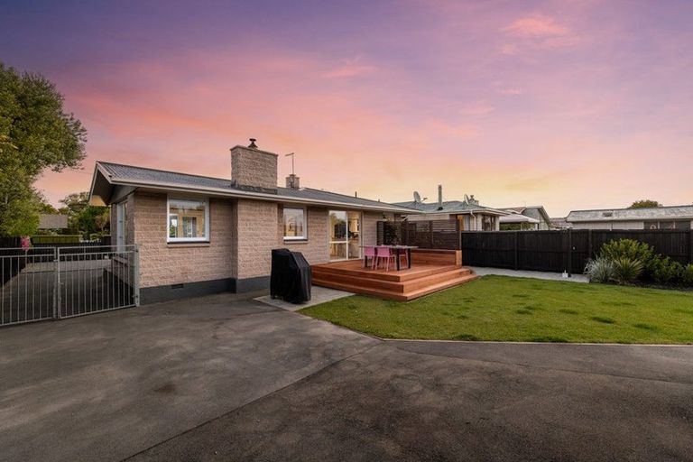 Photo of property in 247 Grahams Road, Bishopdale, Christchurch, 8053