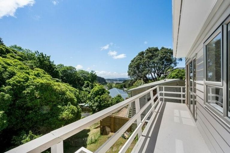 Photo of property in 26 Farnham Street, Mornington, Wellington, 6021